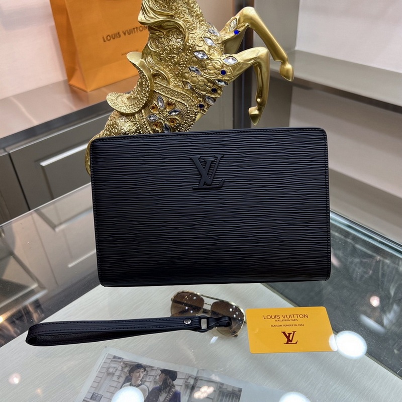 LV Wallets 133